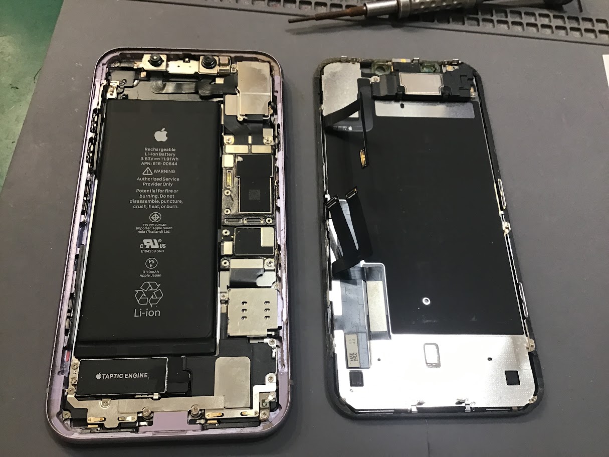 iPhone11のバッテリー交換ならデータそのまま修理可能なスマホ修理工房セレオ甲府店へ！